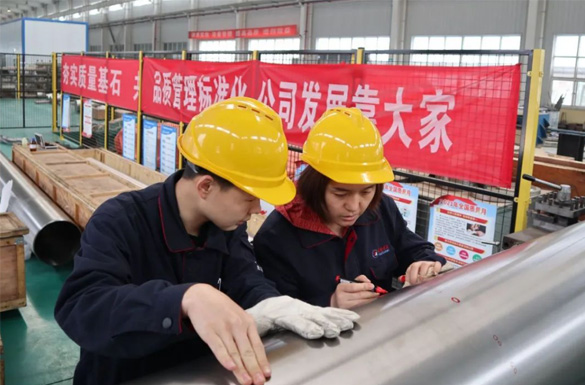 明媚的春光里，賽特人奮斗的樣子真颯